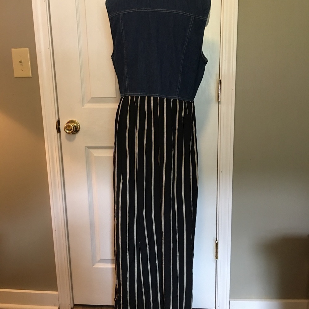 Streetwear dress by Carole Little medium. Mixed media. Full button front. Boho - Picture 7 of 9
